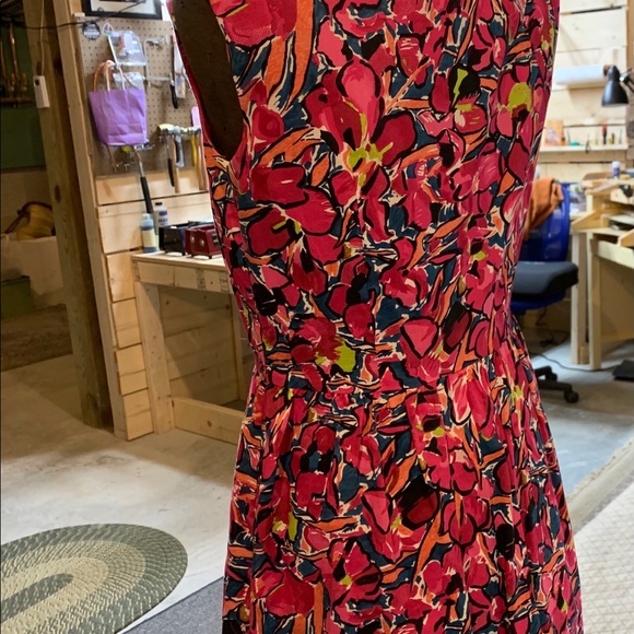 Ann Taylor flower dress - Picture 3 of 9